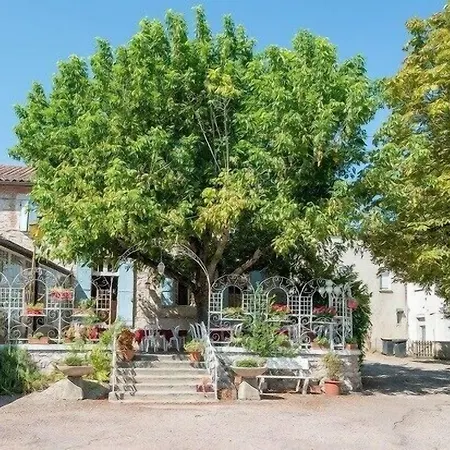 Logis - La Table D'antan - 2 Etoiles Et Restaurant Hotell