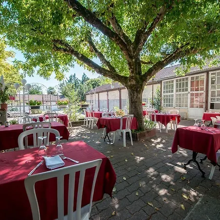 Logis - La Table D'antan - 2 Etoiles Et Restaurant
