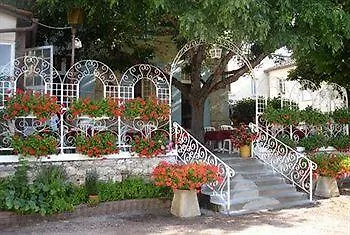 Logis - La Table D'antan - 2 Etoiles Et Restaurant 2* Bon-Encontre