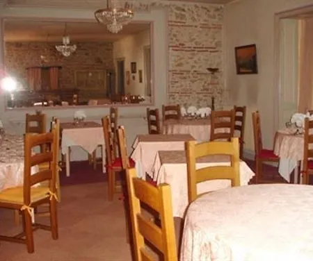Hotel Logis - La Table D'antan - 2 Etoiles Et Restaurant 2*