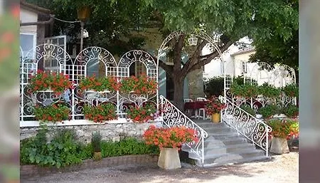 Logis - La Table D'antan - 2 Etoiles Et Restaurant Hotel 2*