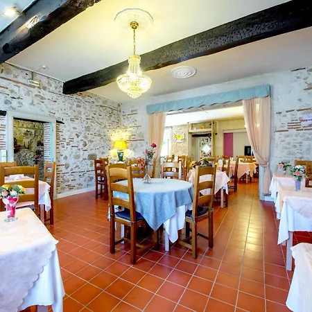 Hotel Logis - La Table D'antan - 2 Etoiles Et Restaurant 2*