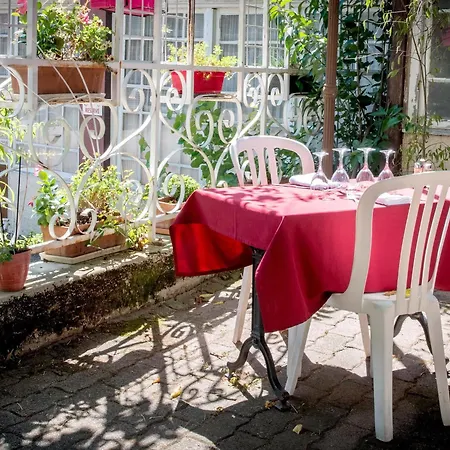 Logis - La Table D'antan - 2 Etoiles Et Restaurant Hotel Bon-Encontre